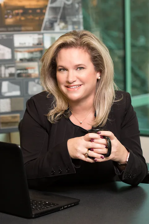 Dawn Rothenbacher Headshot
